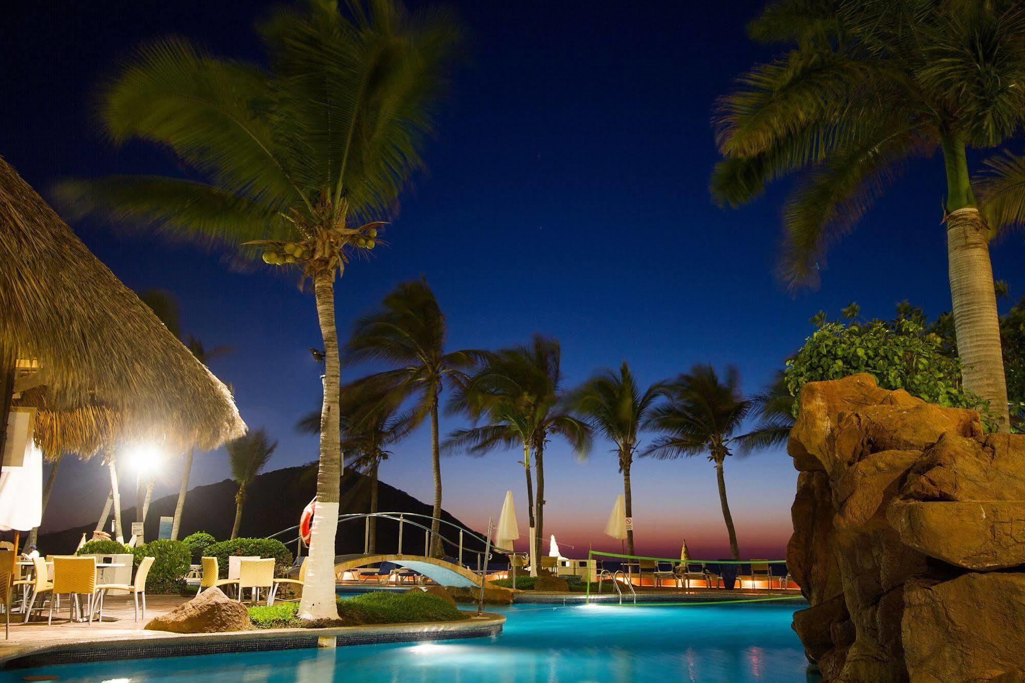 Luna Palace Mazatlán Buitenkant foto